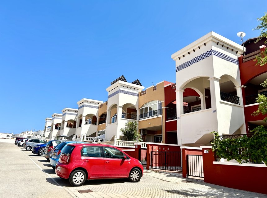 Resale - Apartment -
Los Altos - Costa Blanca