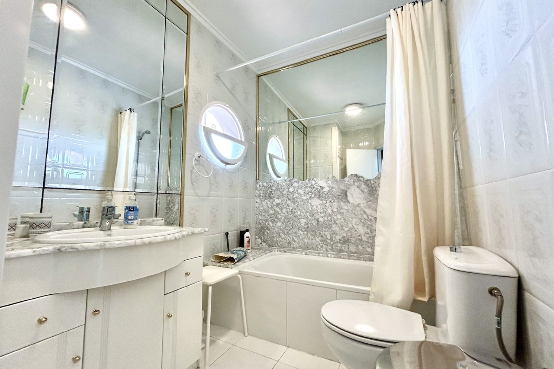 Resale - Apartment -
Los Altos - Costa Blanca