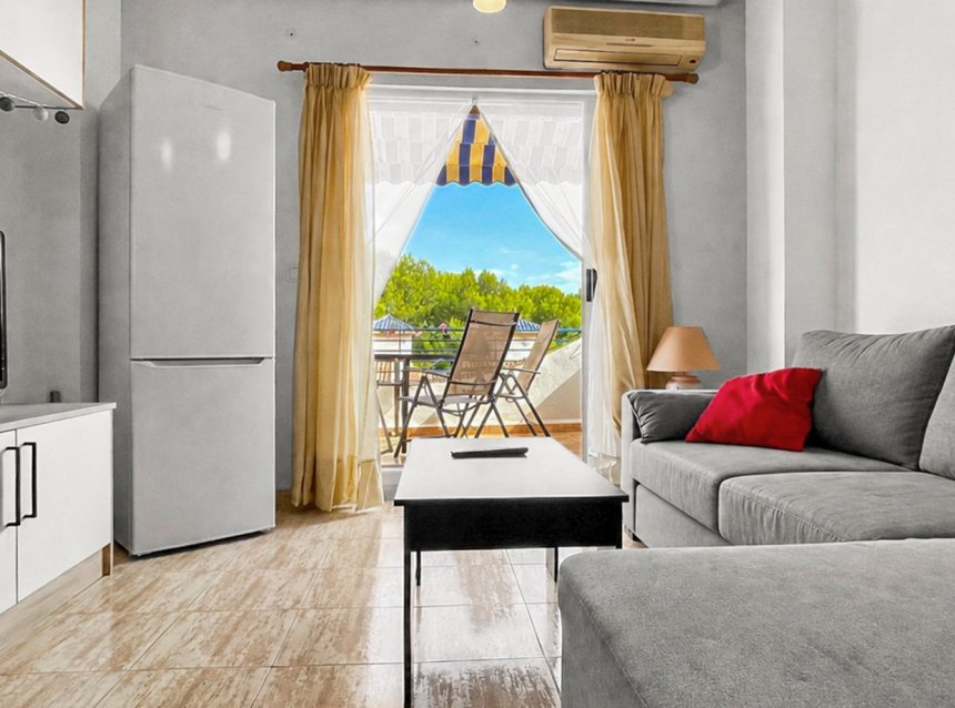 Resale - Apartment -
Mil Palmeras - Costa Blanca