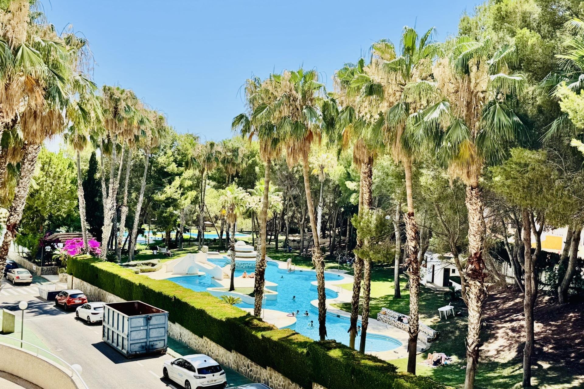 Resale - Apartment -
Orihuela Costa - Altos De Campoamor