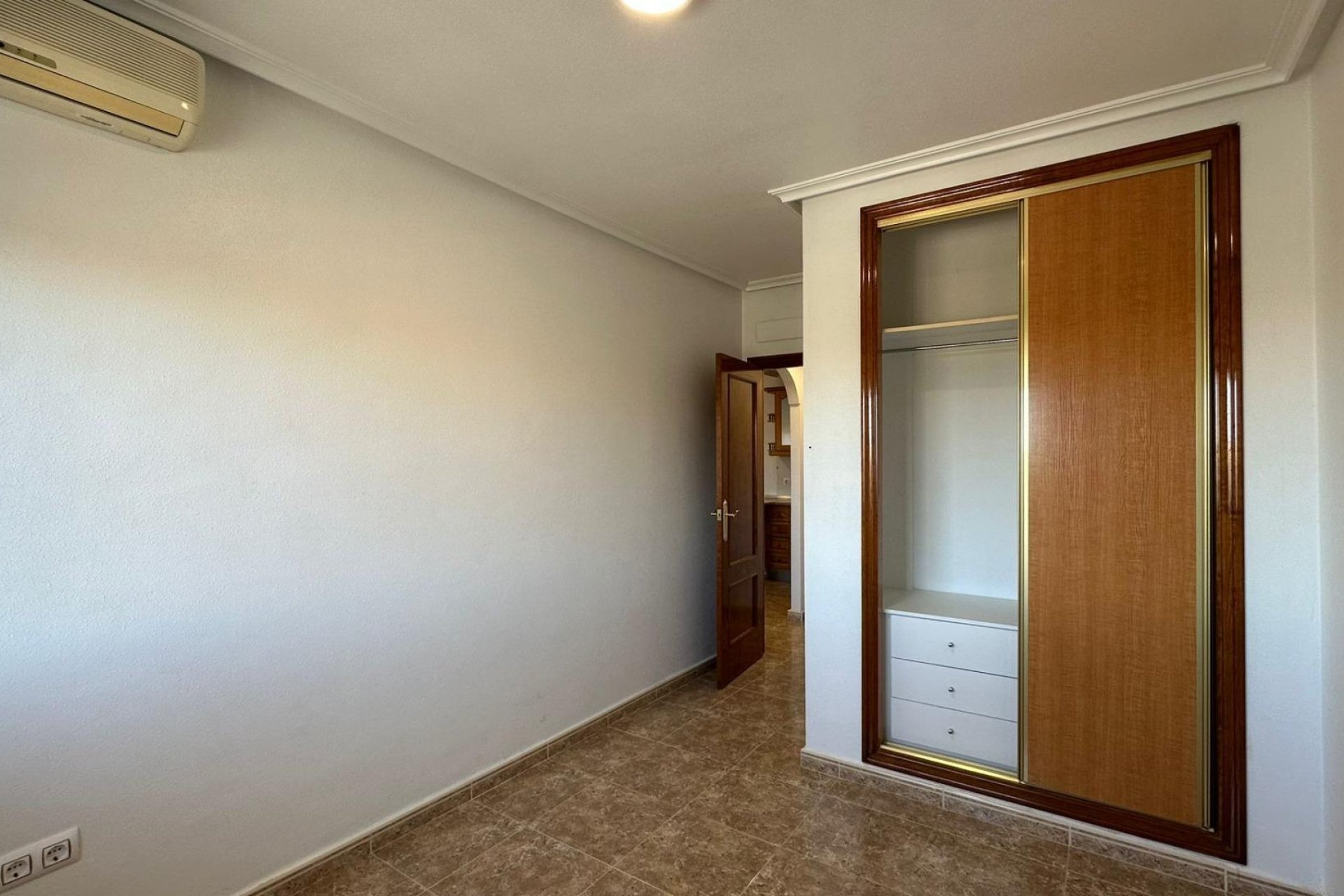 Resale - Apartment -
Orihuela Costa - Campoamor