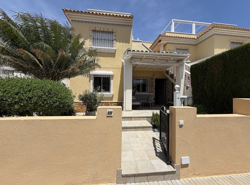 Resale - Apartment -
Orihuela Costa - Costa Blanca