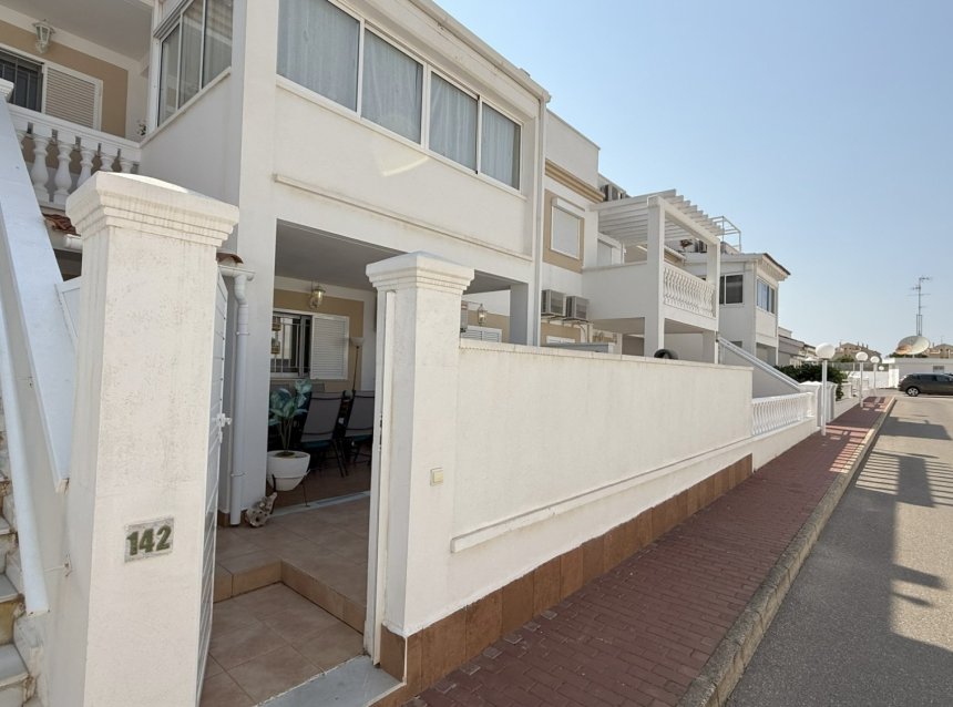 Resale - Apartment -
Orihuela Costa - Costa Blanca