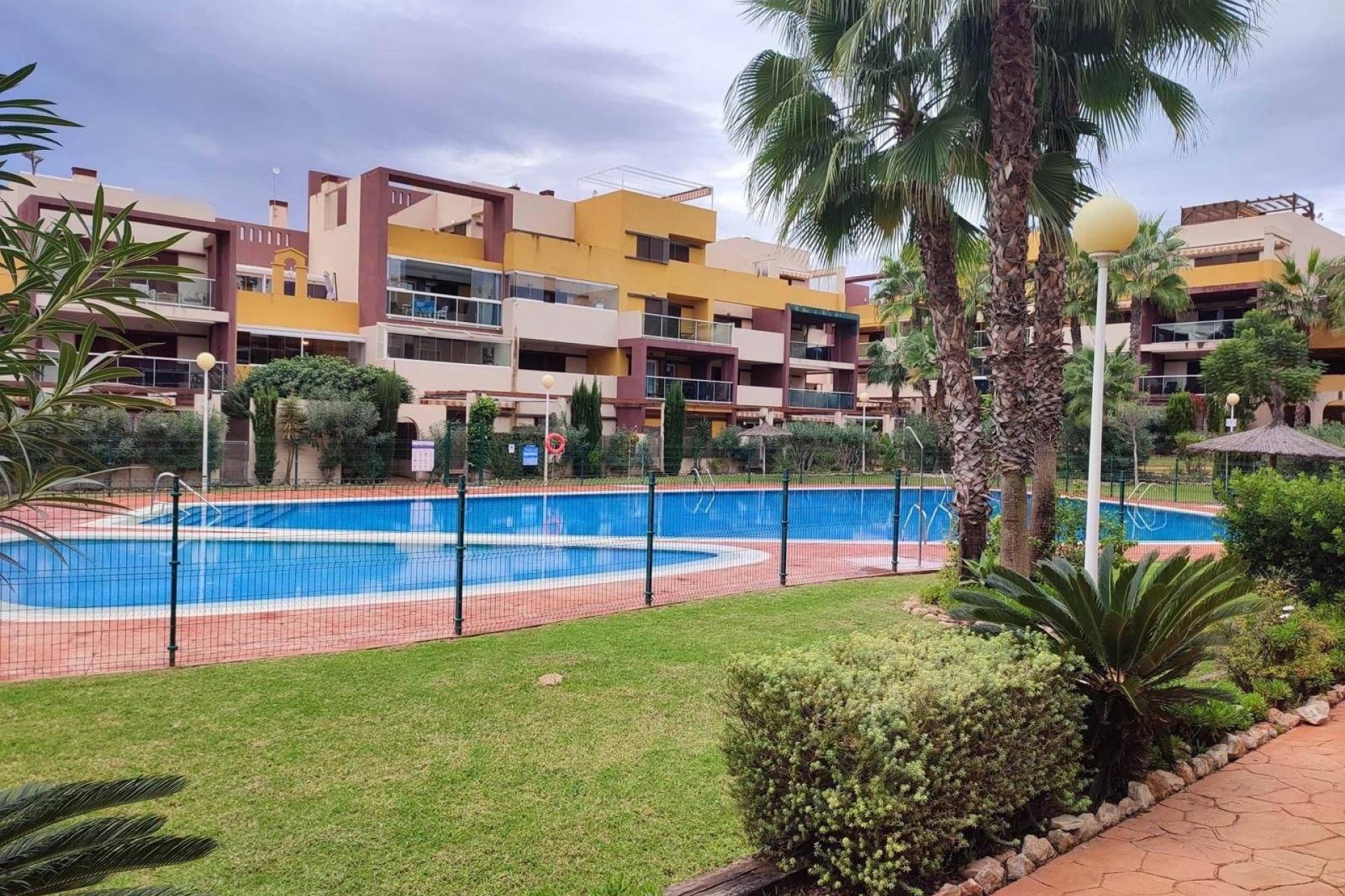 Resale - Apartment -
Orihuela Costa - Horizonte - La Campana