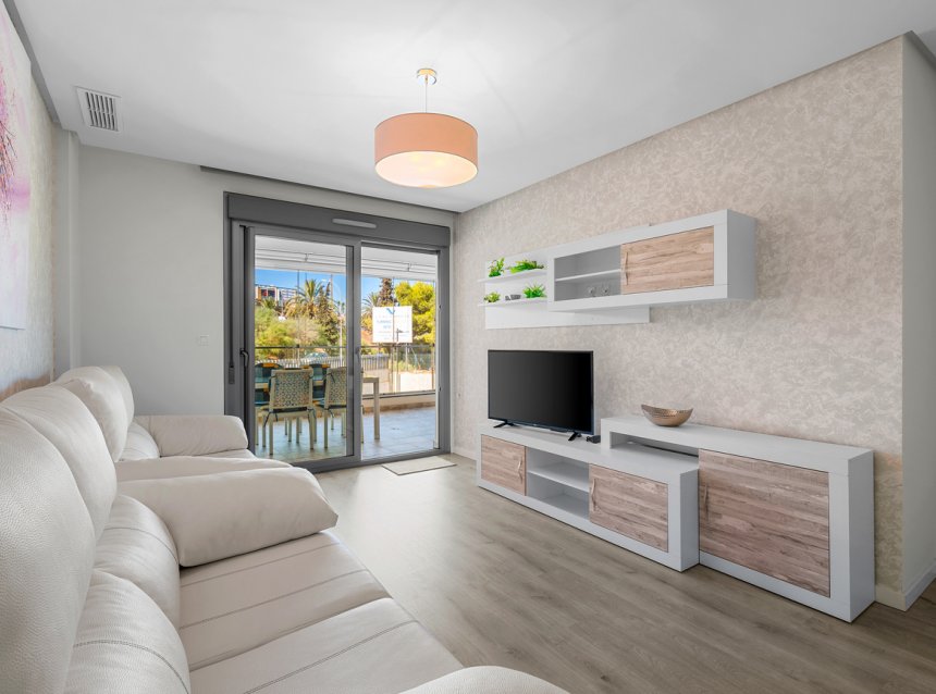 Resale - Apartment -
Orihuela Costa - Los Dolses