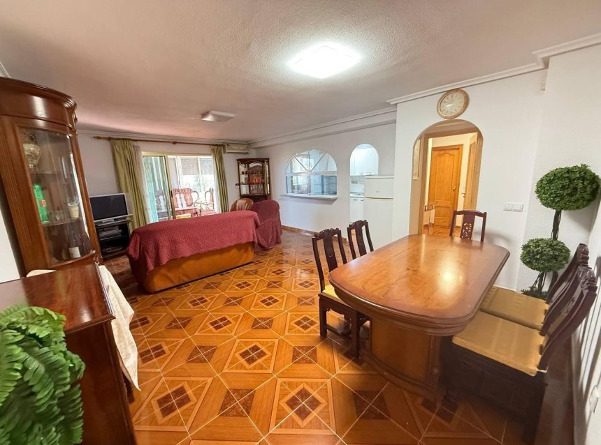 Resale - Apartment -
Orihuela Costa - Punta Prima