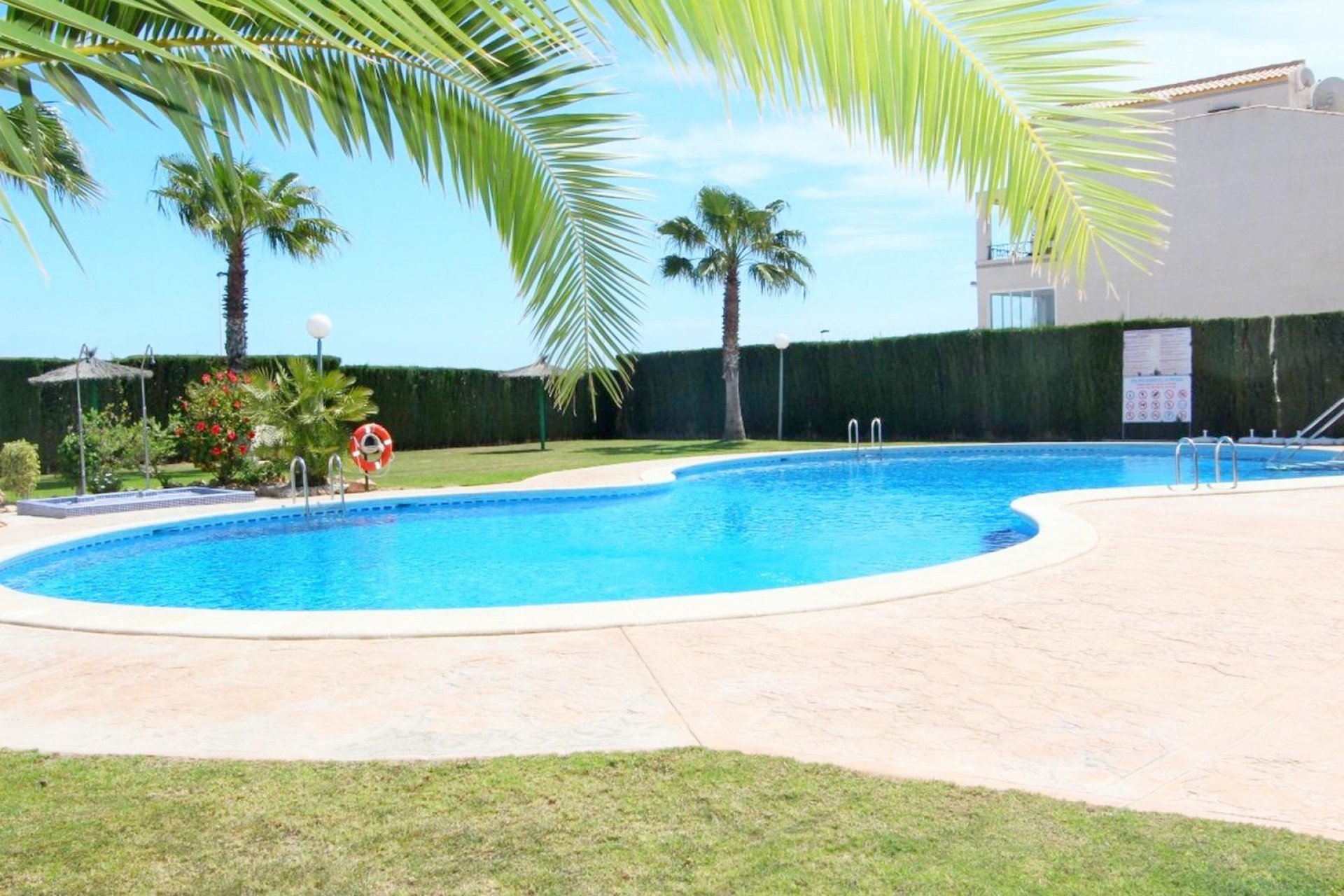 Resale - Apartment -
Orihuela Costa - Punta Prima