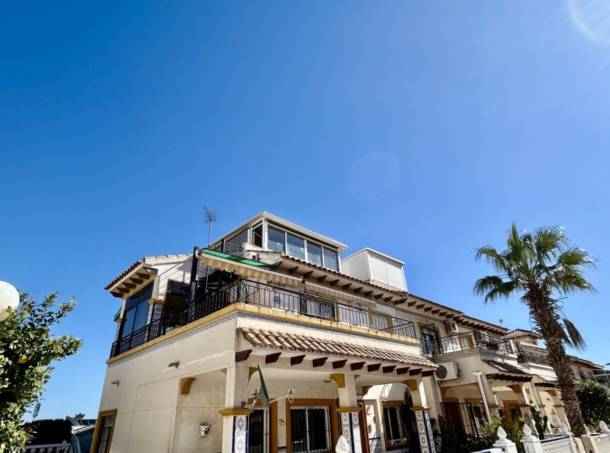 Resale - Apartment -
Punta Prima - Costa Blanca