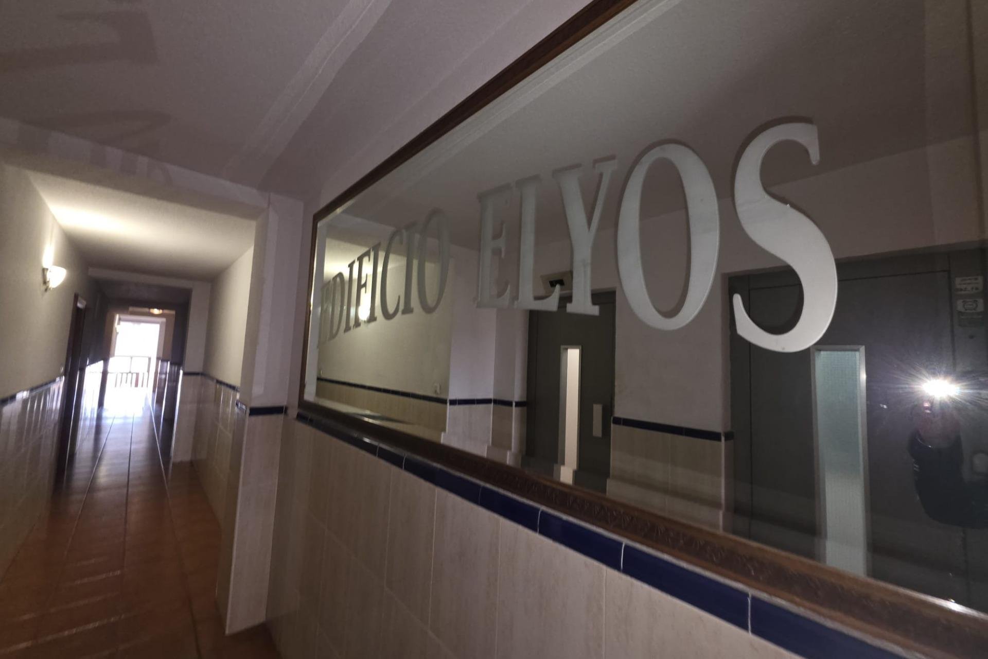 Resale - Apartment -
Torrevieja - Acequion