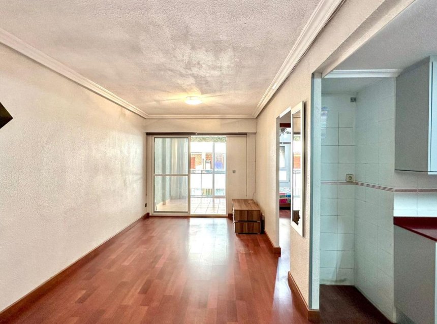 Resale - Apartment -
Torrevieja - Acequion