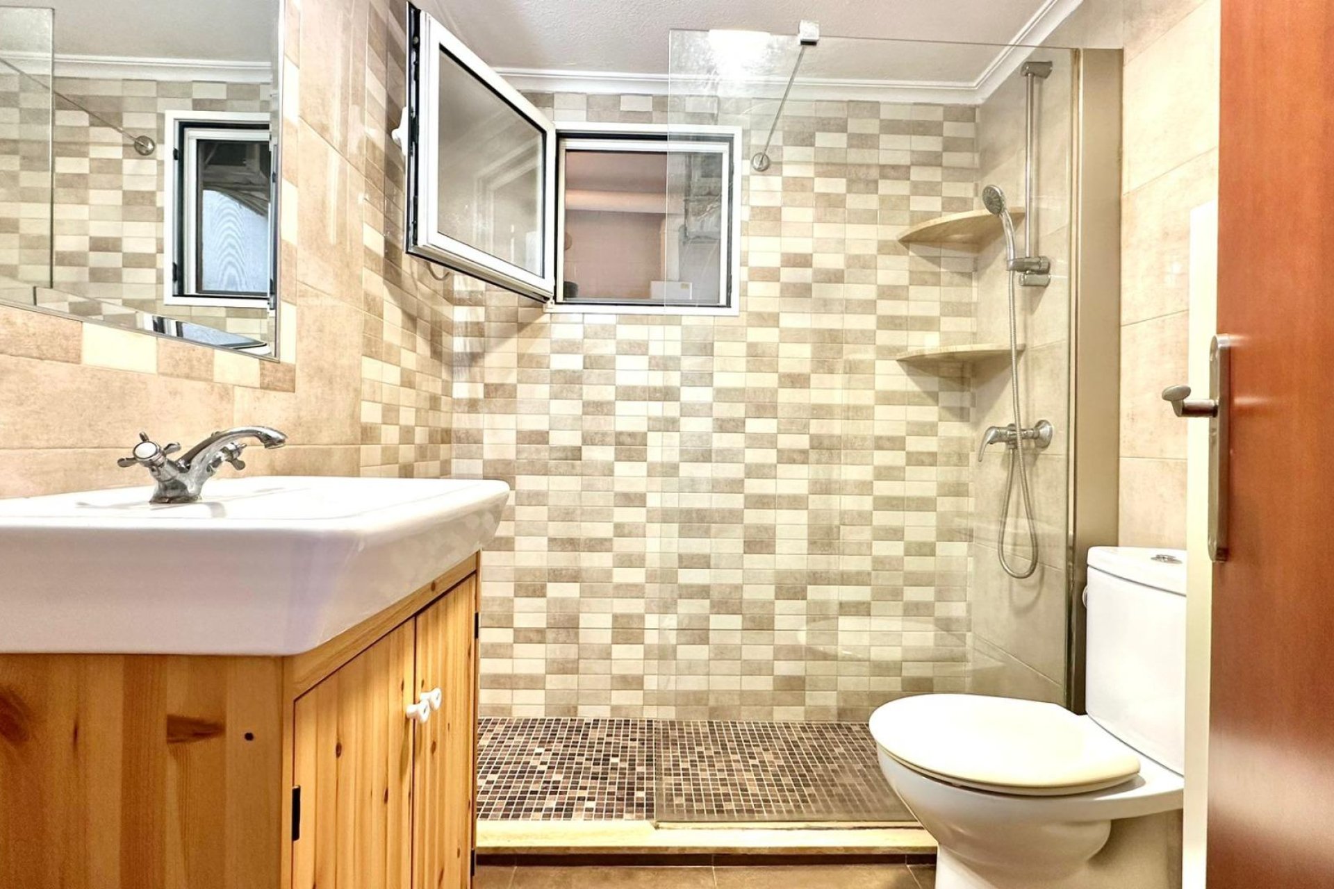 Resale - Apartment -
Torrevieja - Acequion