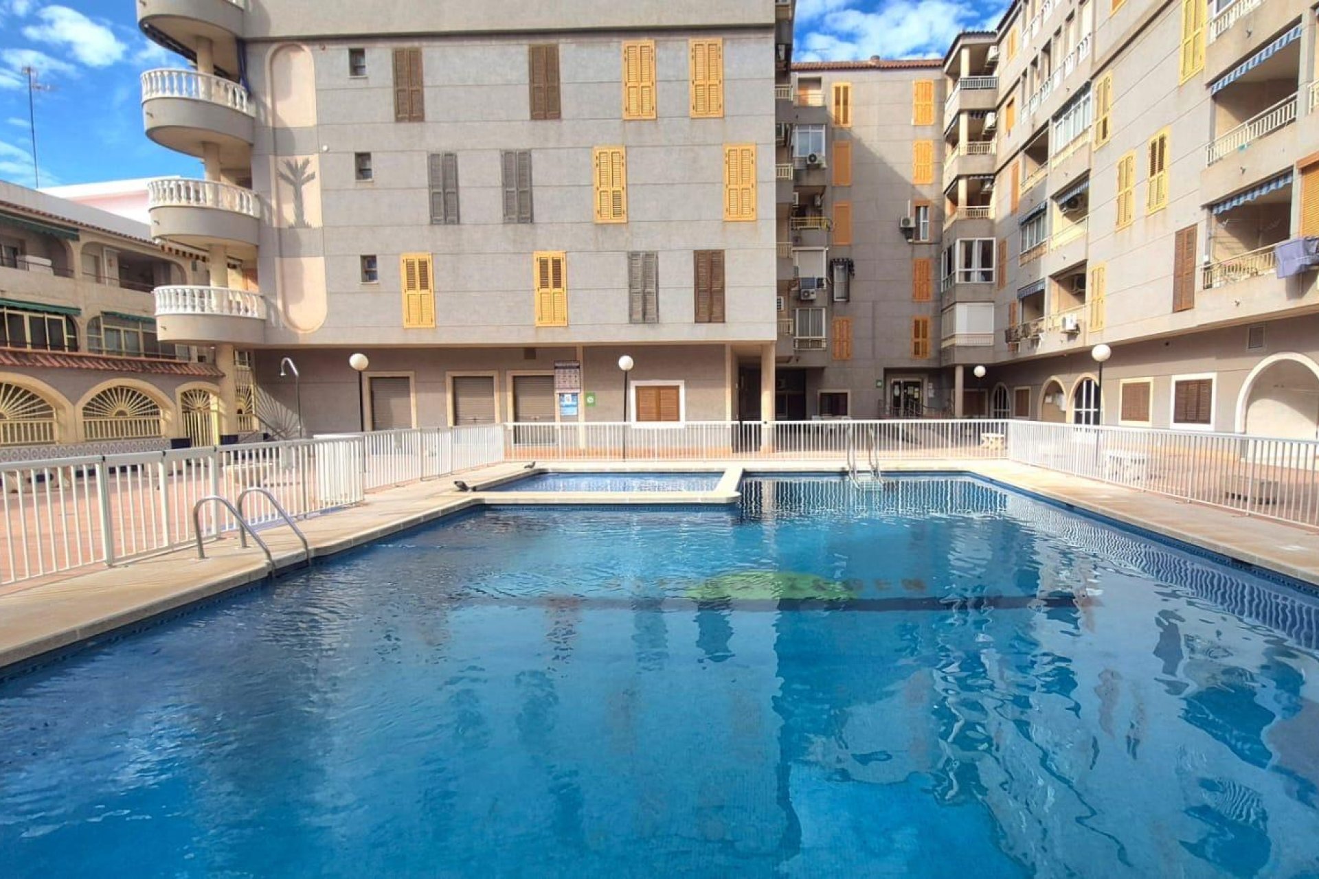 Resale - Apartment -
Torrevieja - Acequion