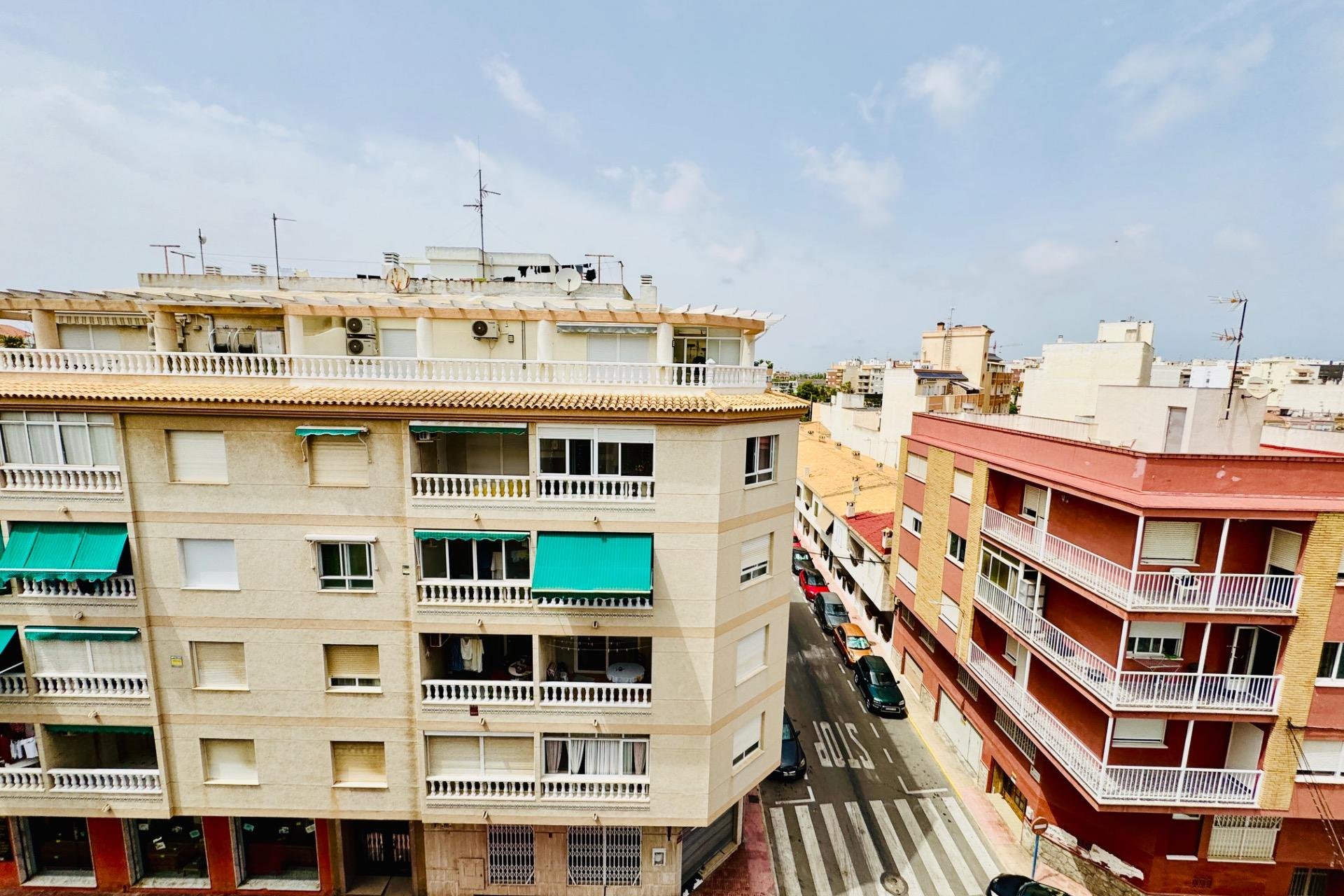 Resale - Apartment -
Torrevieja - Acequion