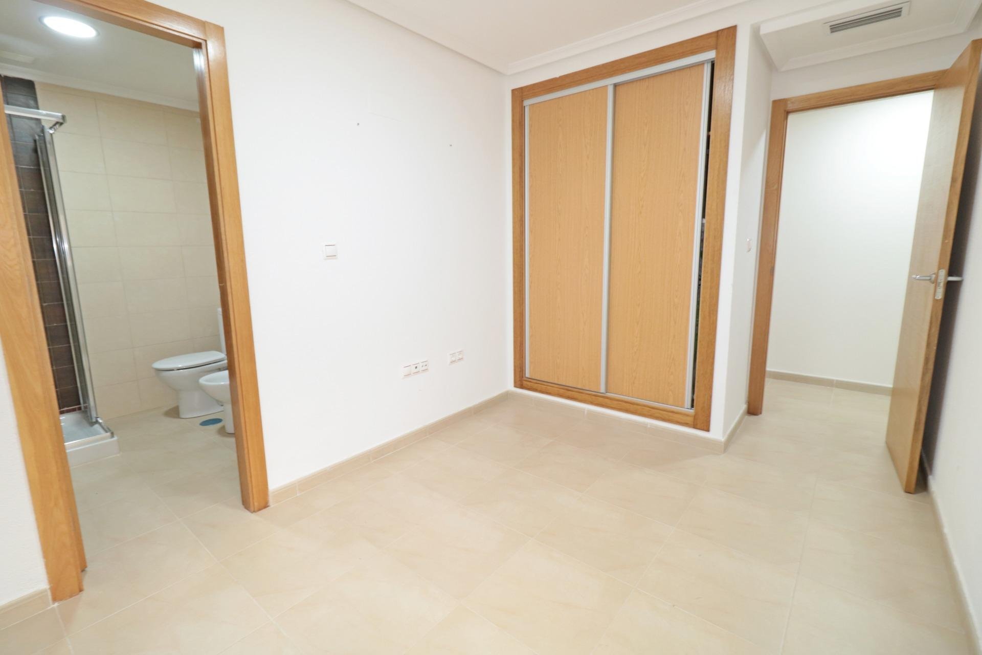 Resale - Apartment -
Torrevieja - Acequion