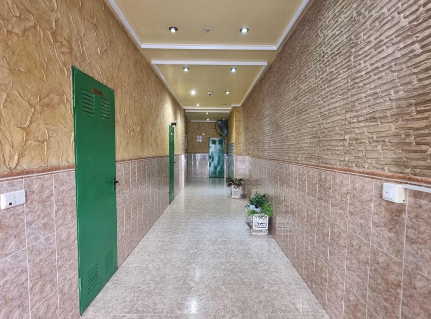 Resale - Apartment -
Torrevieja - Acequion