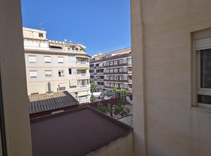 Resale - Apartment -
Torrevieja - Acequion