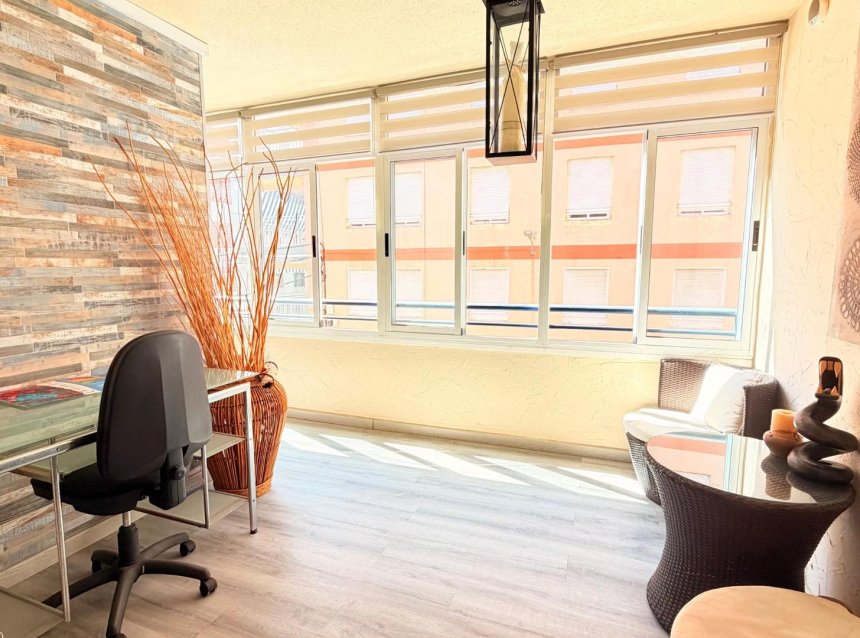 Resale - Apartment -
Torrevieja - Acequion