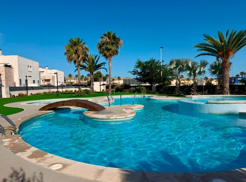 Resale - Apartment -
Torrevieja - Aguas Nuevas