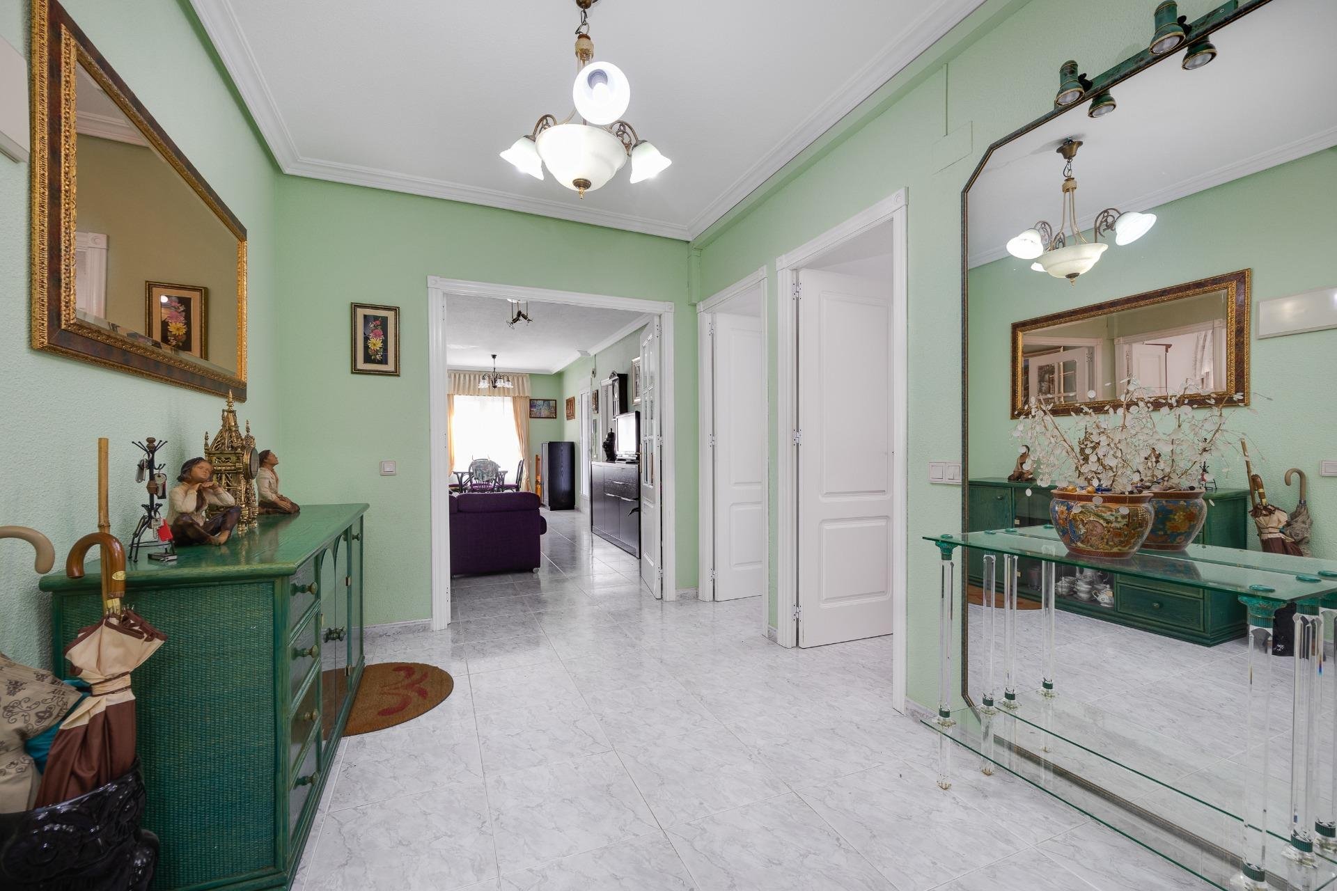 Resale - Apartment -
Torrevieja - Antonio Machado