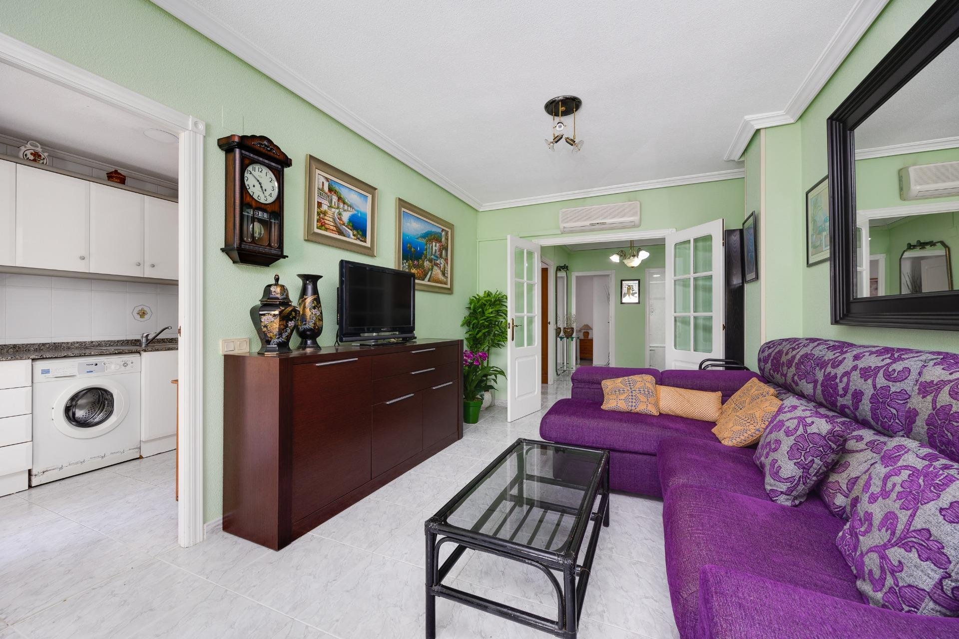 Resale - Apartment -
Torrevieja - Antonio Machado