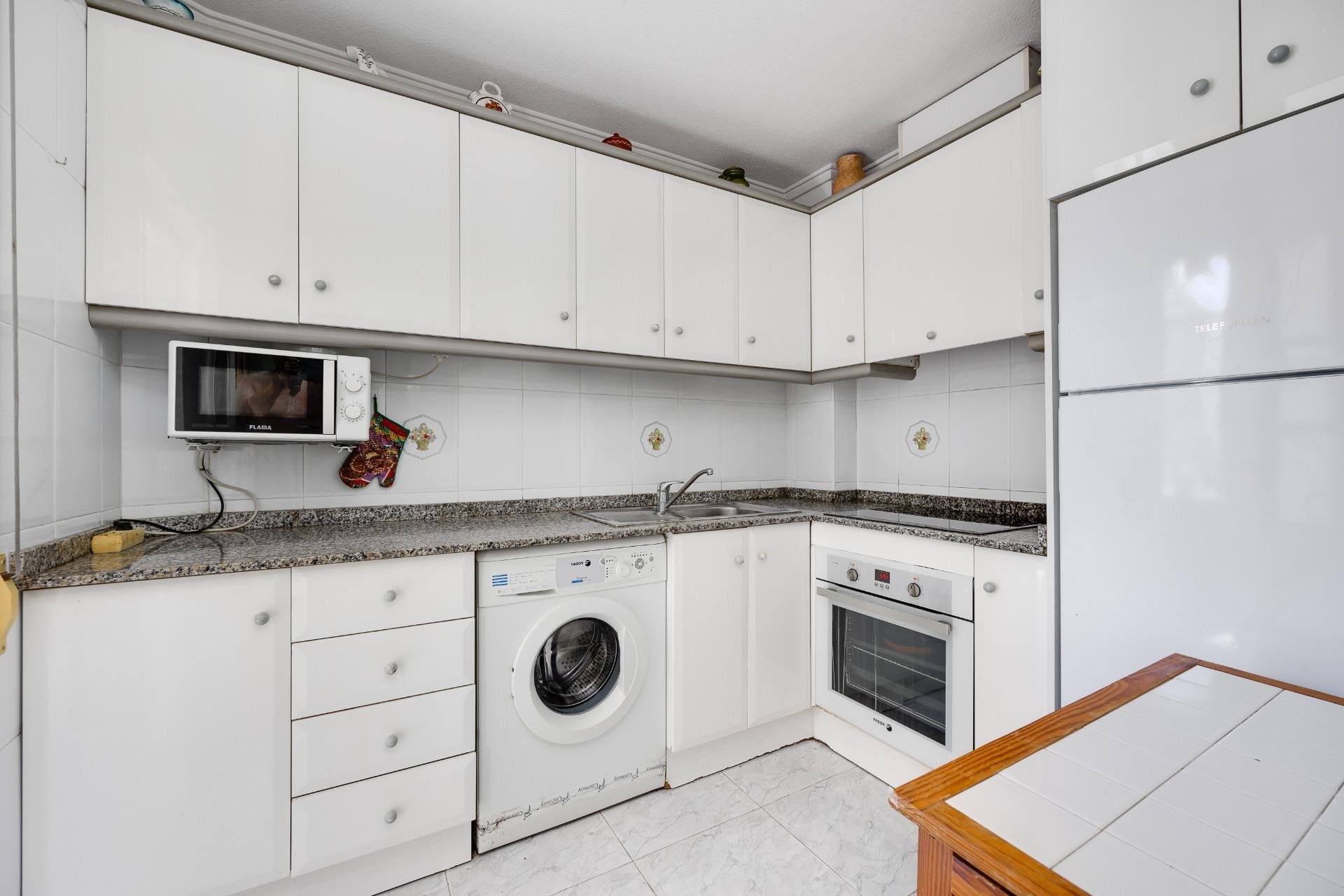 Resale - Apartment -
Torrevieja - Antonio Machado