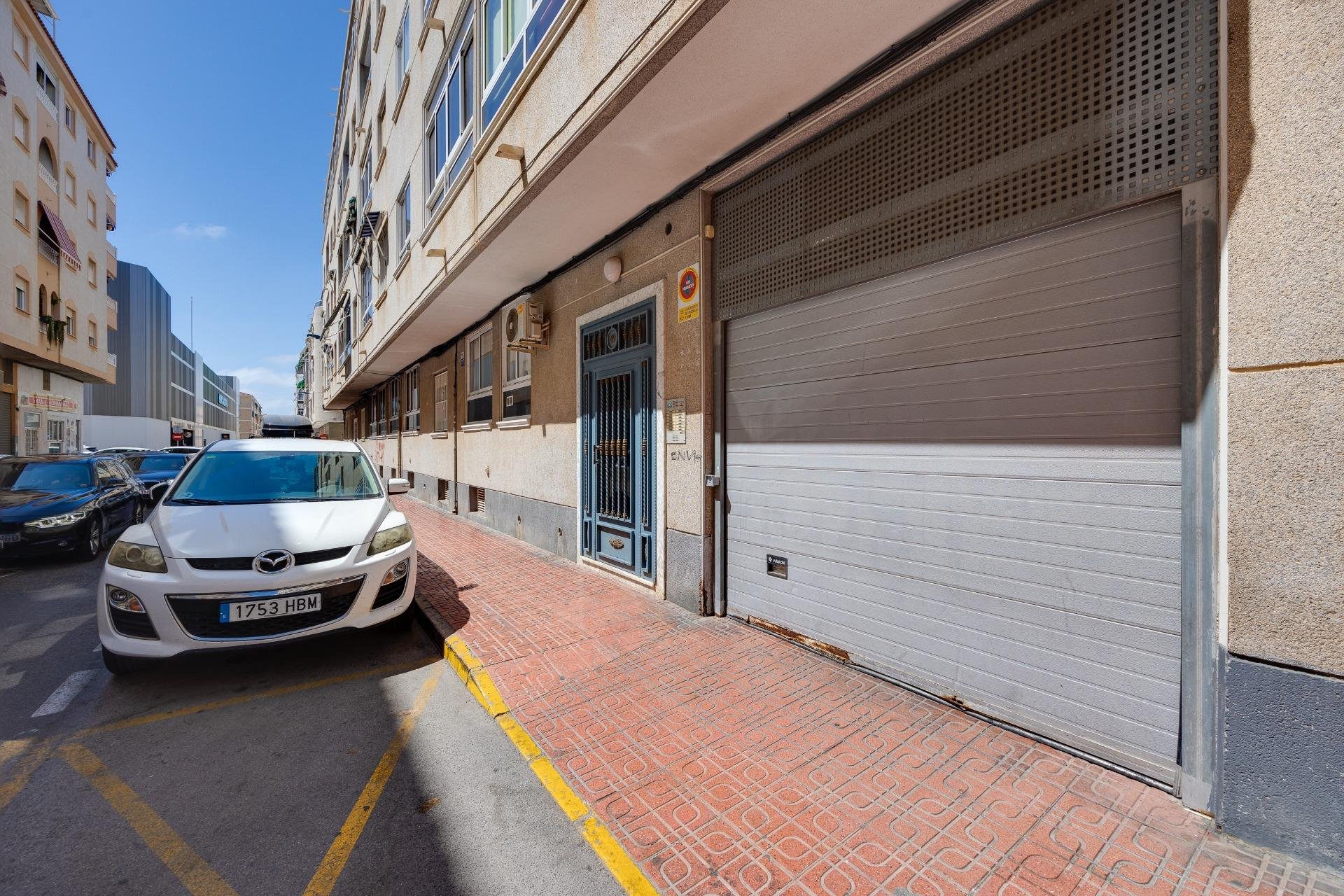 Resale - Apartment -
Torrevieja - Antonio Machado