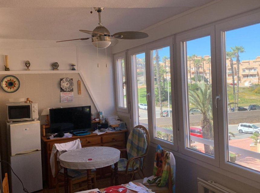 Resale - Apartment -
Torrevieja - Cabo Cervera