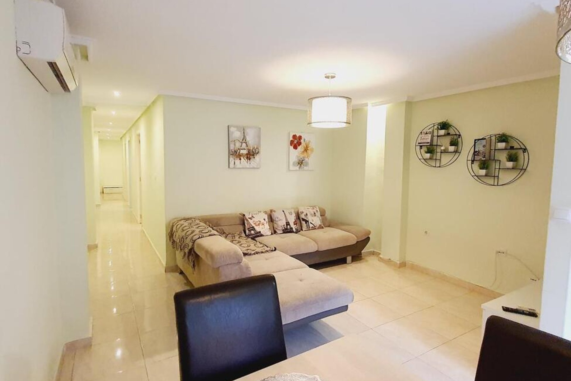 Resale - Apartment -
Torrevieja - Centro