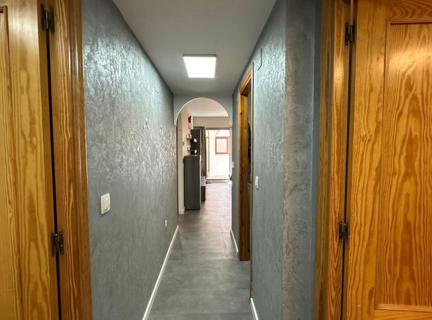 Resale - Apartment -
Torrevieja - Centro