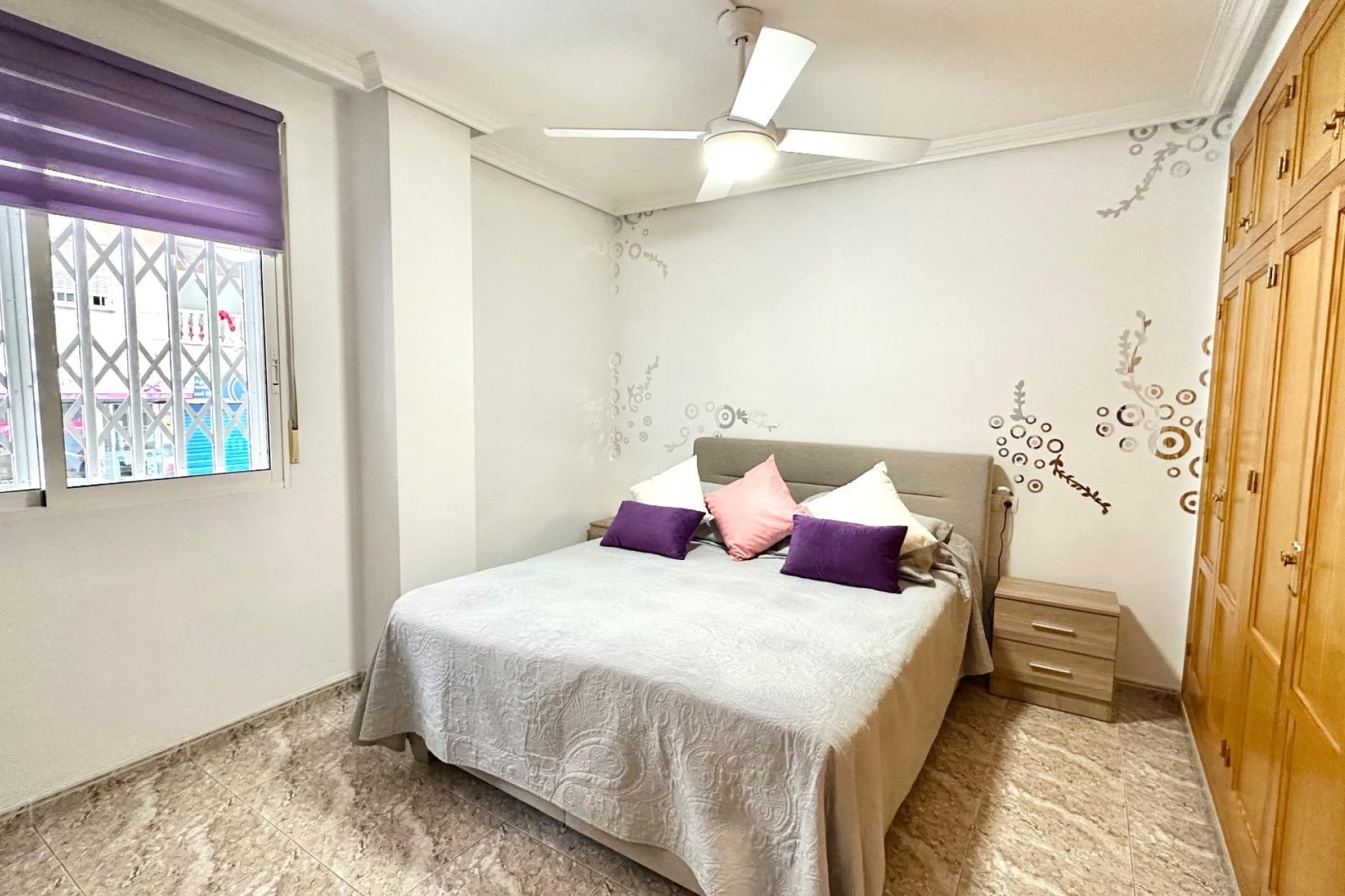 Resale - Apartment -
Torrevieja - Centro