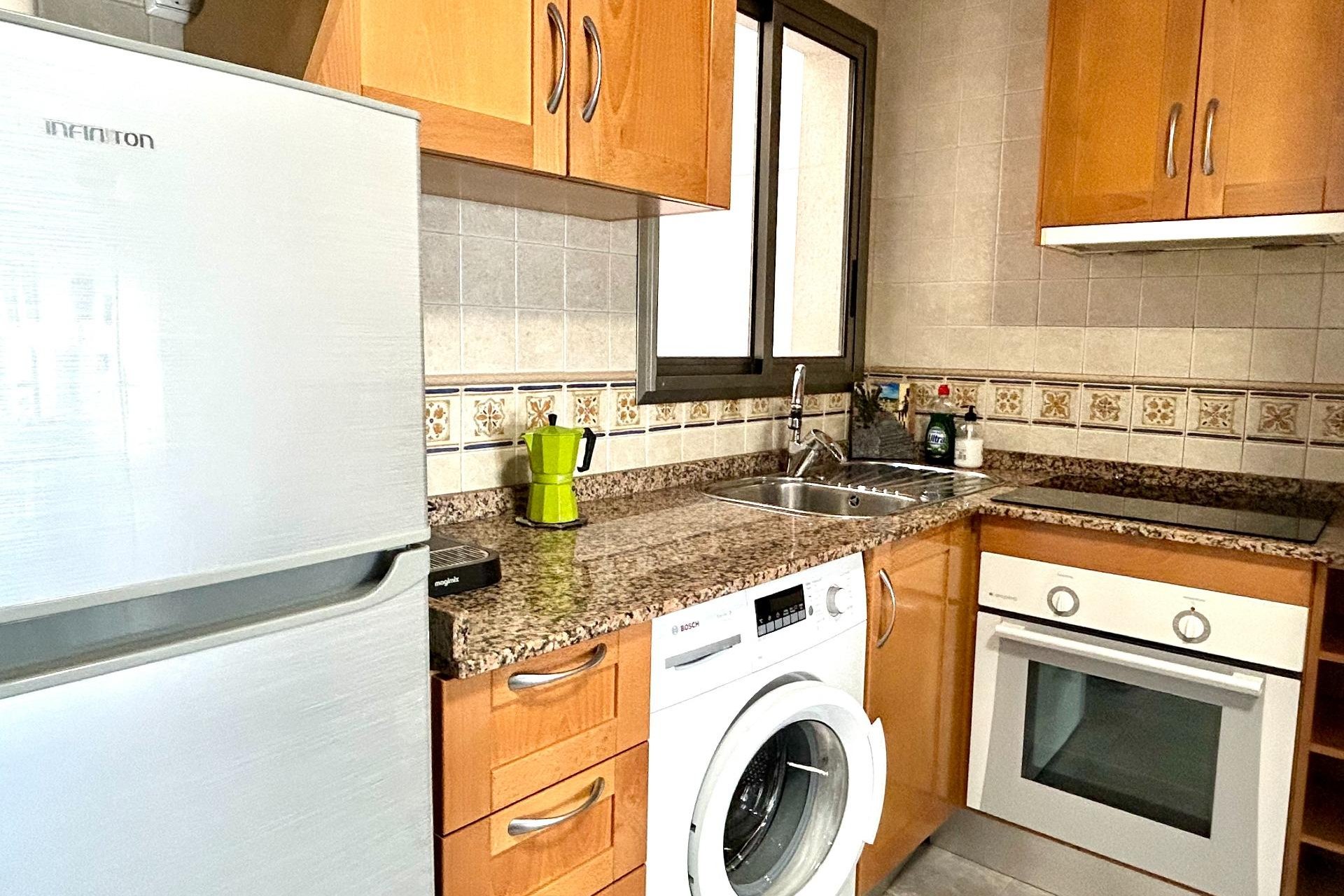 Resale - Apartment -
Torrevieja - Centro