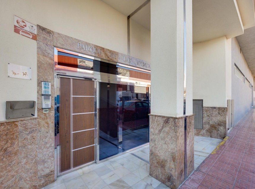 Resale - Apartment -
Torrevieja - Centro