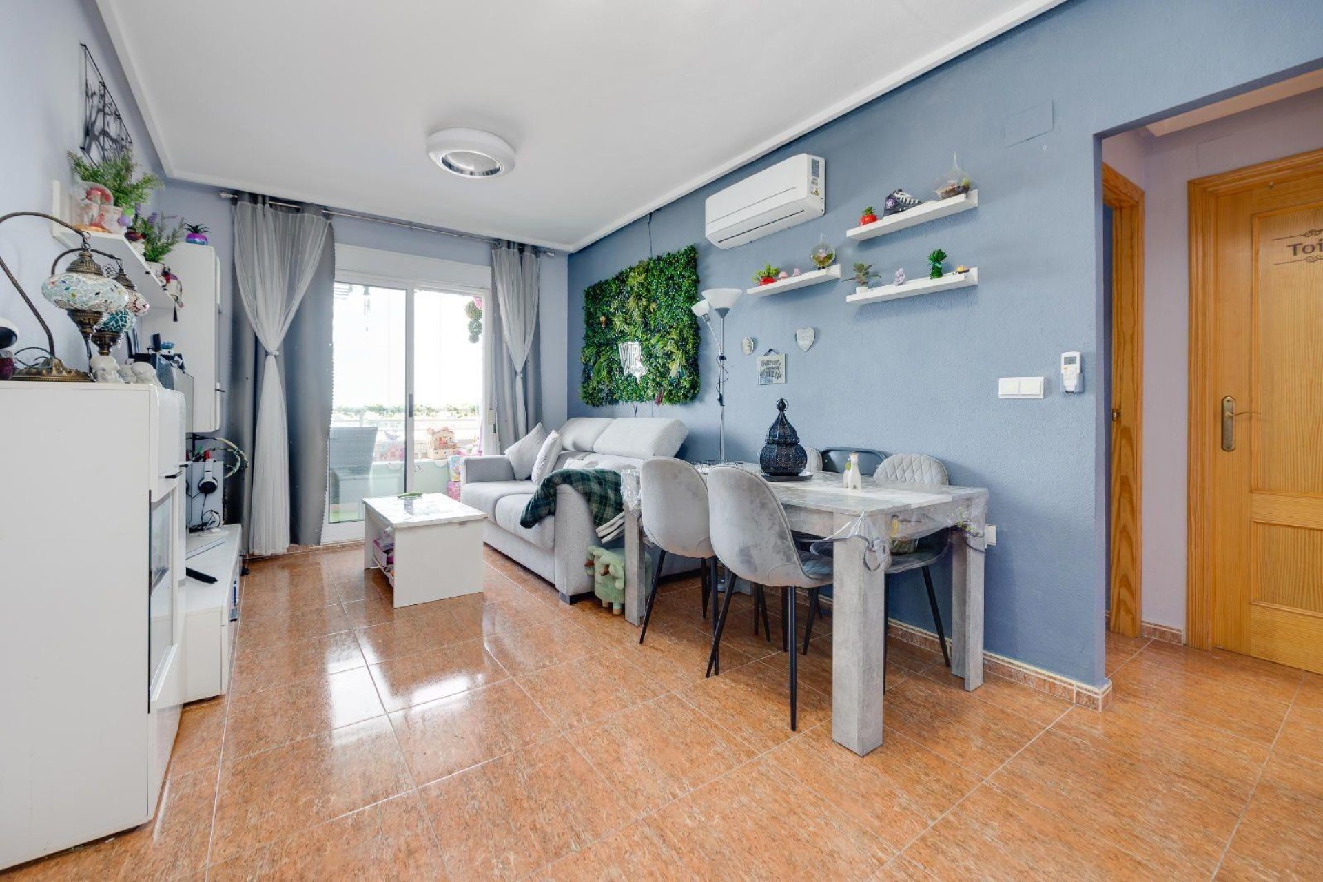 Resale - Apartment -
Torrevieja - Centro
