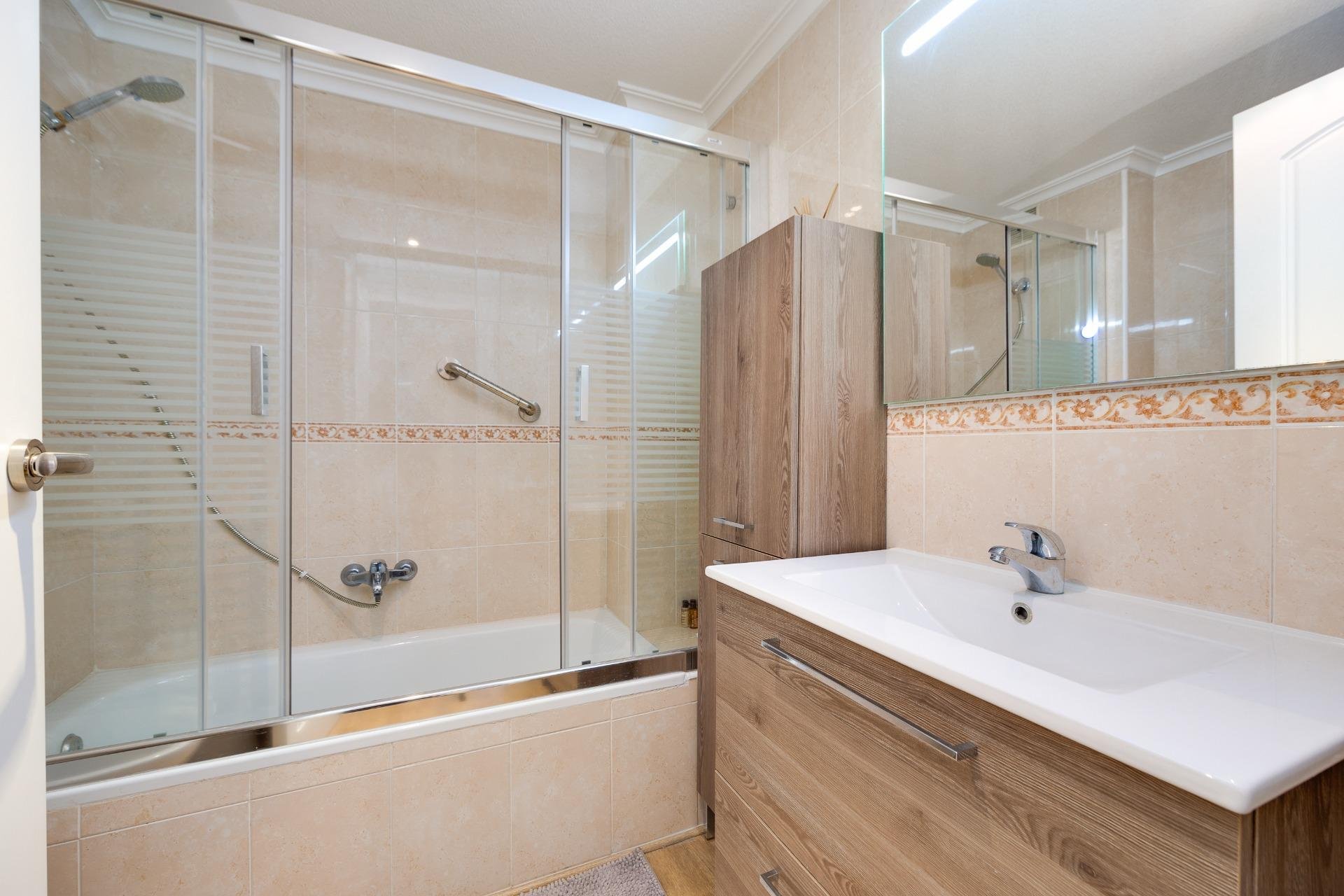 Resale - Apartment -
Torrevieja - Centro