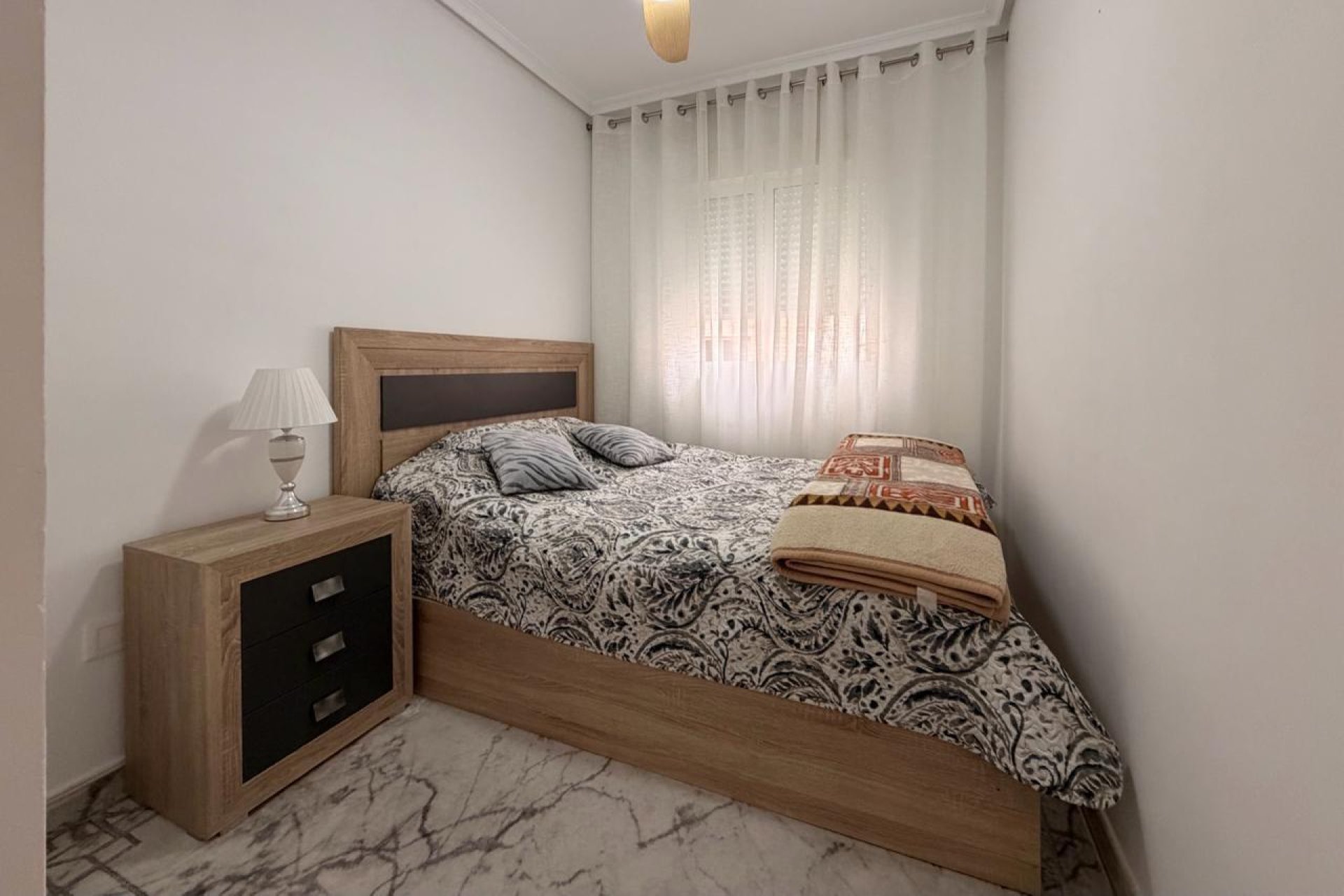 Resale - Apartment -
Torrevieja - Centro