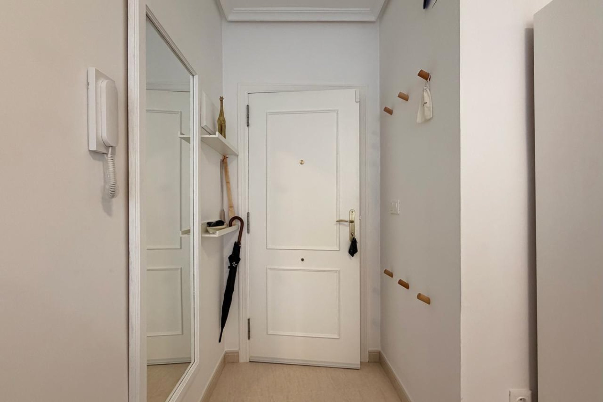 Resale - Apartment -
Torrevieja - Centro