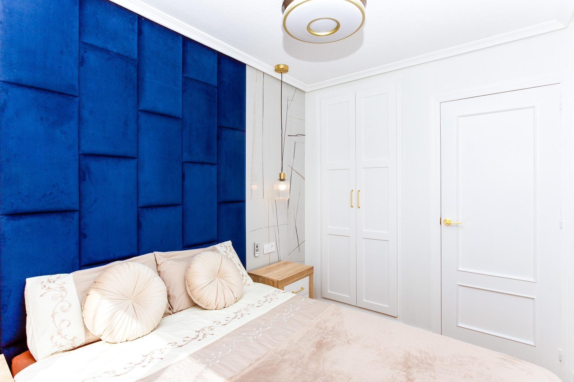 Resale - Apartment -
Torrevieja - Centro