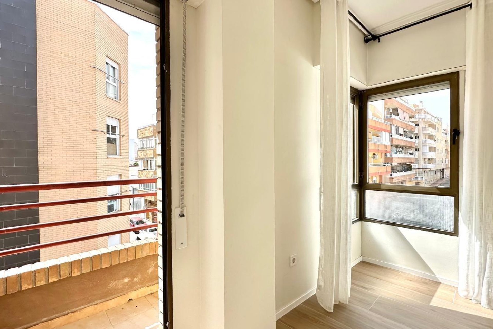 Resale - Apartment -
Torrevieja - Centro