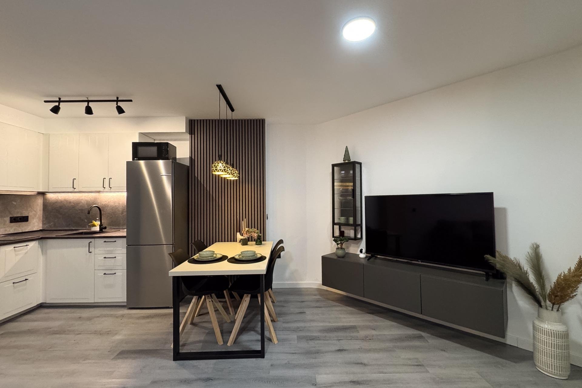 Resale - Apartment -
Torrevieja - Centro