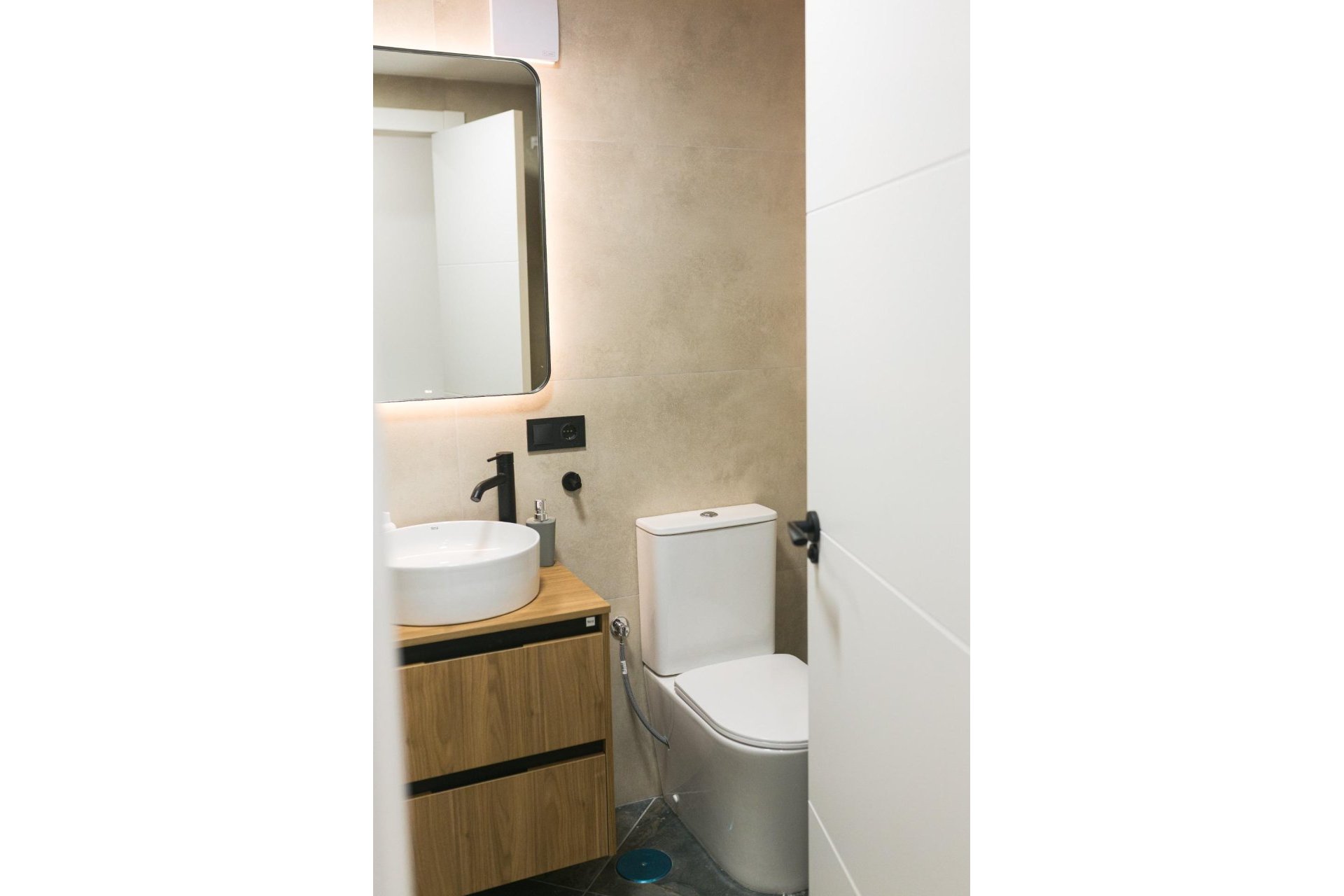 Resale - Apartment -
Torrevieja - Centro