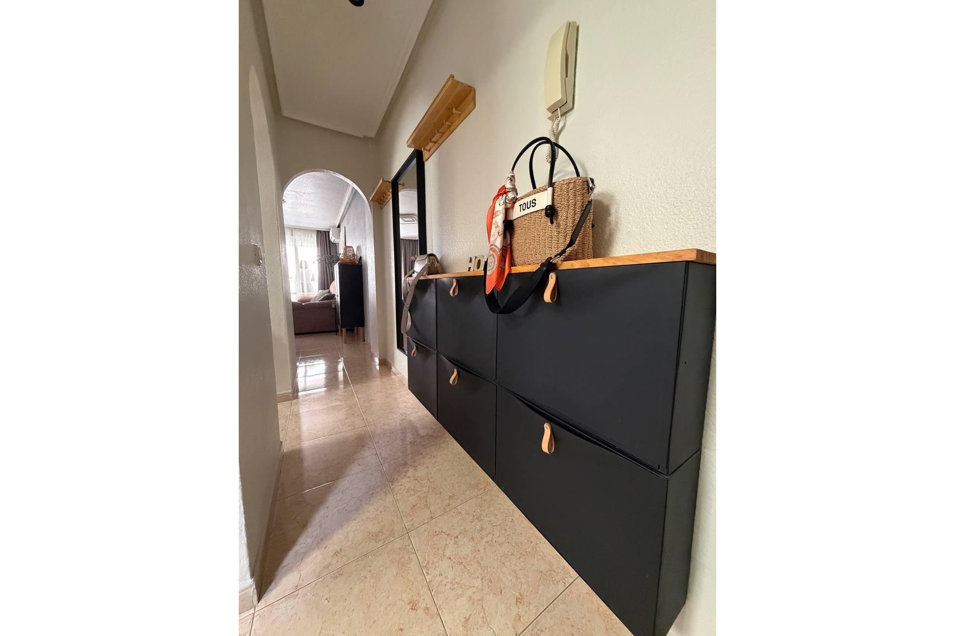 Resale - Apartment -
Torrevieja - Centro
