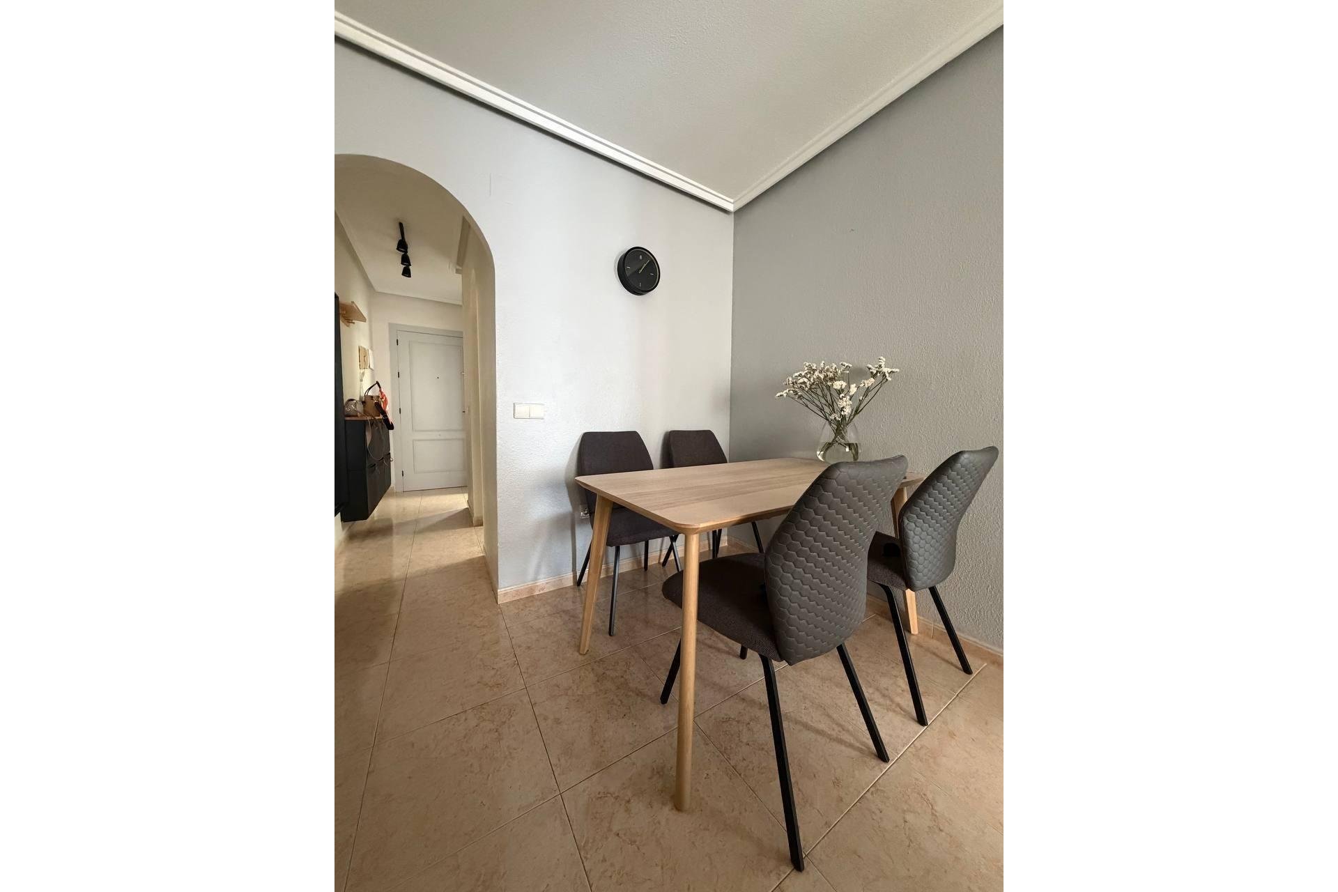 Resale - Apartment -
Torrevieja - Centro