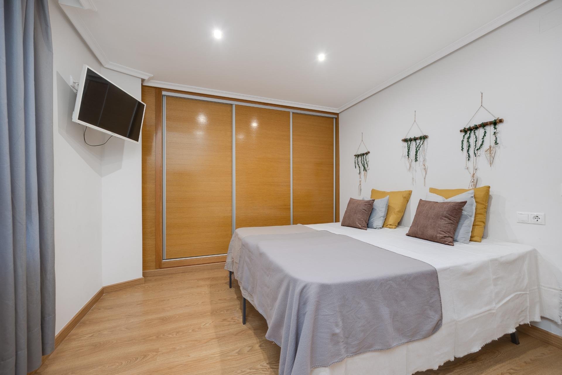 Resale - Apartment -
Torrevieja - Centro