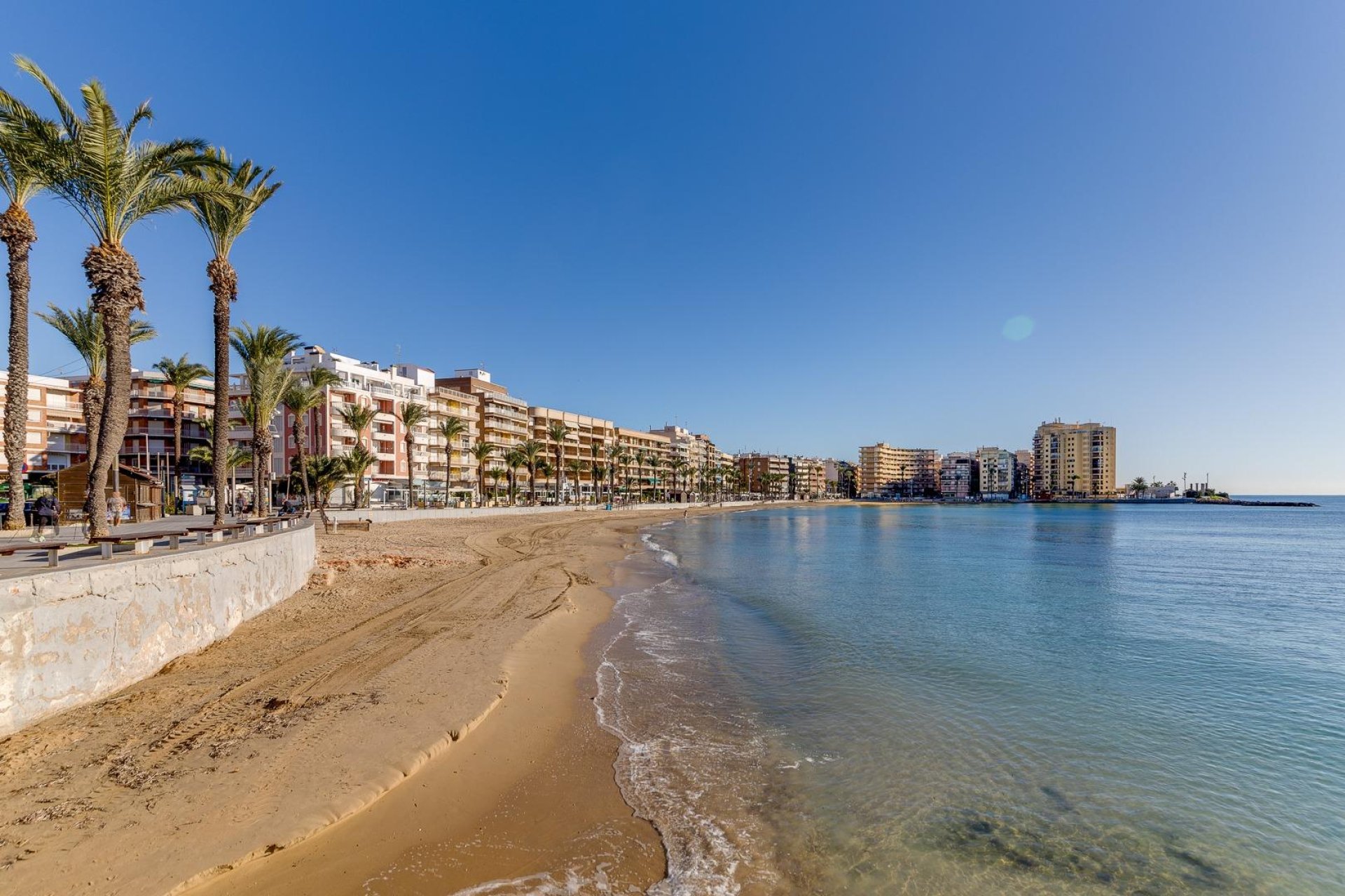 Resale - Apartment -
Torrevieja - Centro