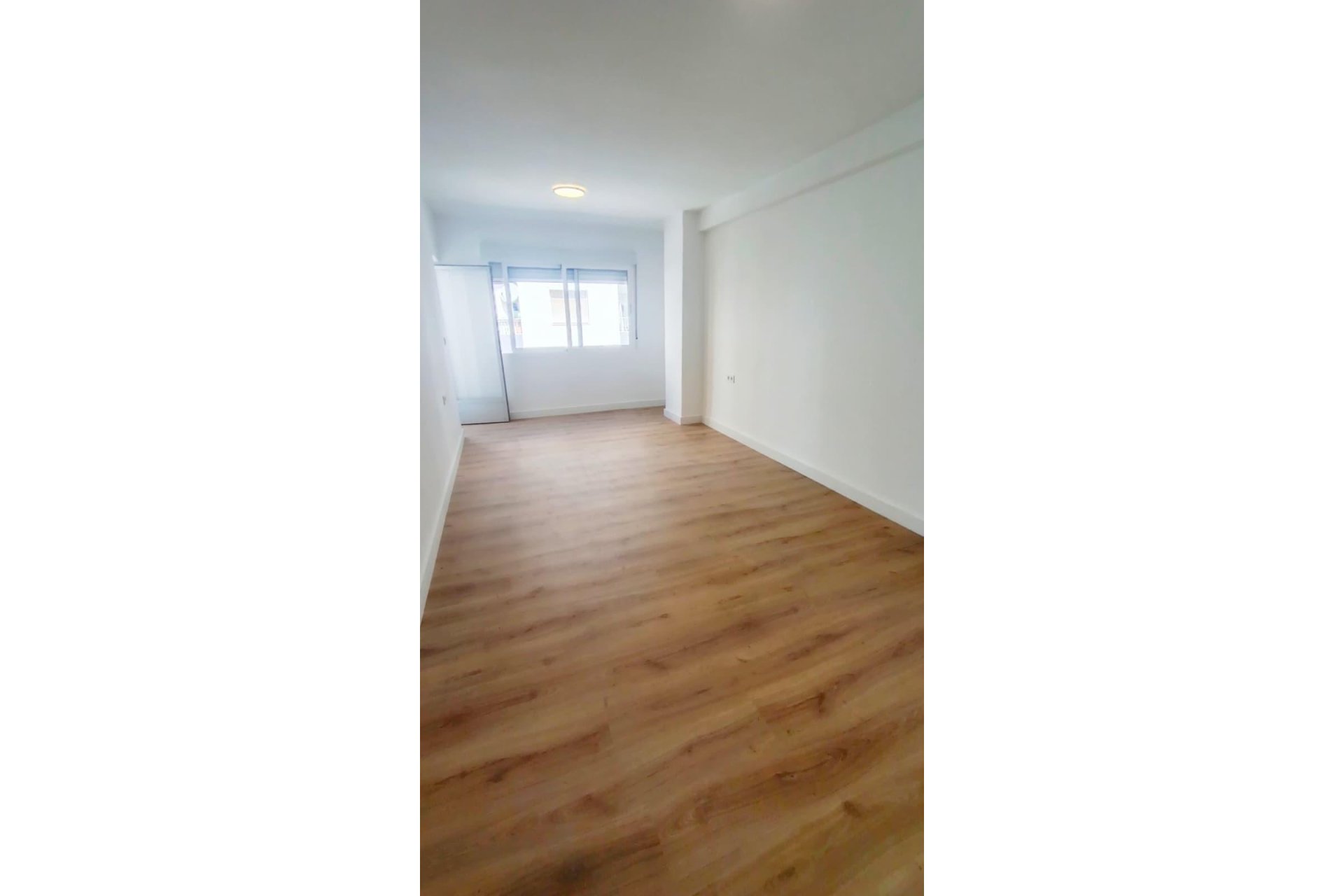 Resale - Apartment -
Torrevieja - Centro