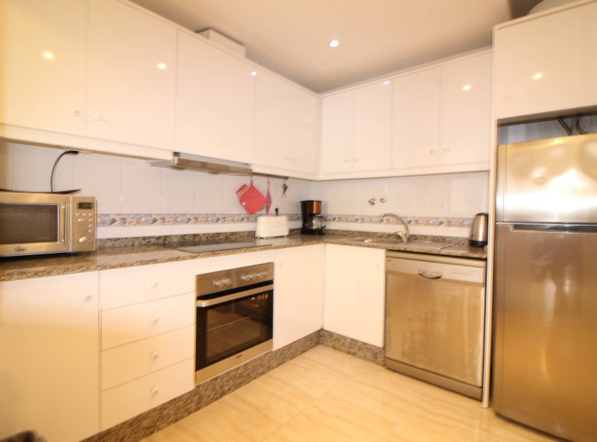 Resale - Apartment -
Torrevieja - Centro