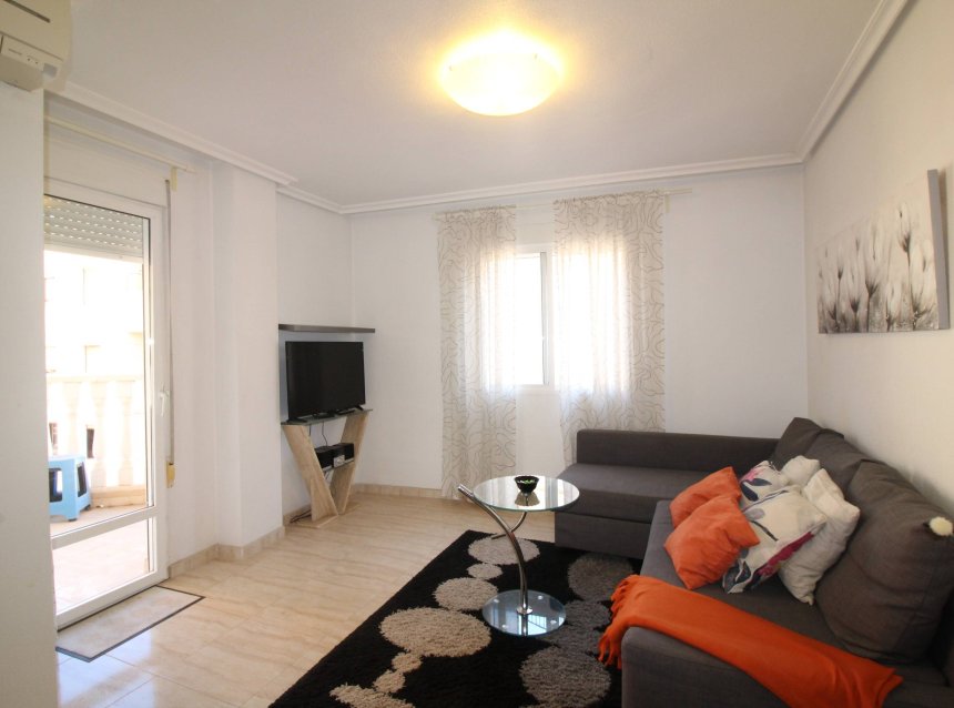 Resale - Apartment -
Torrevieja - Centro