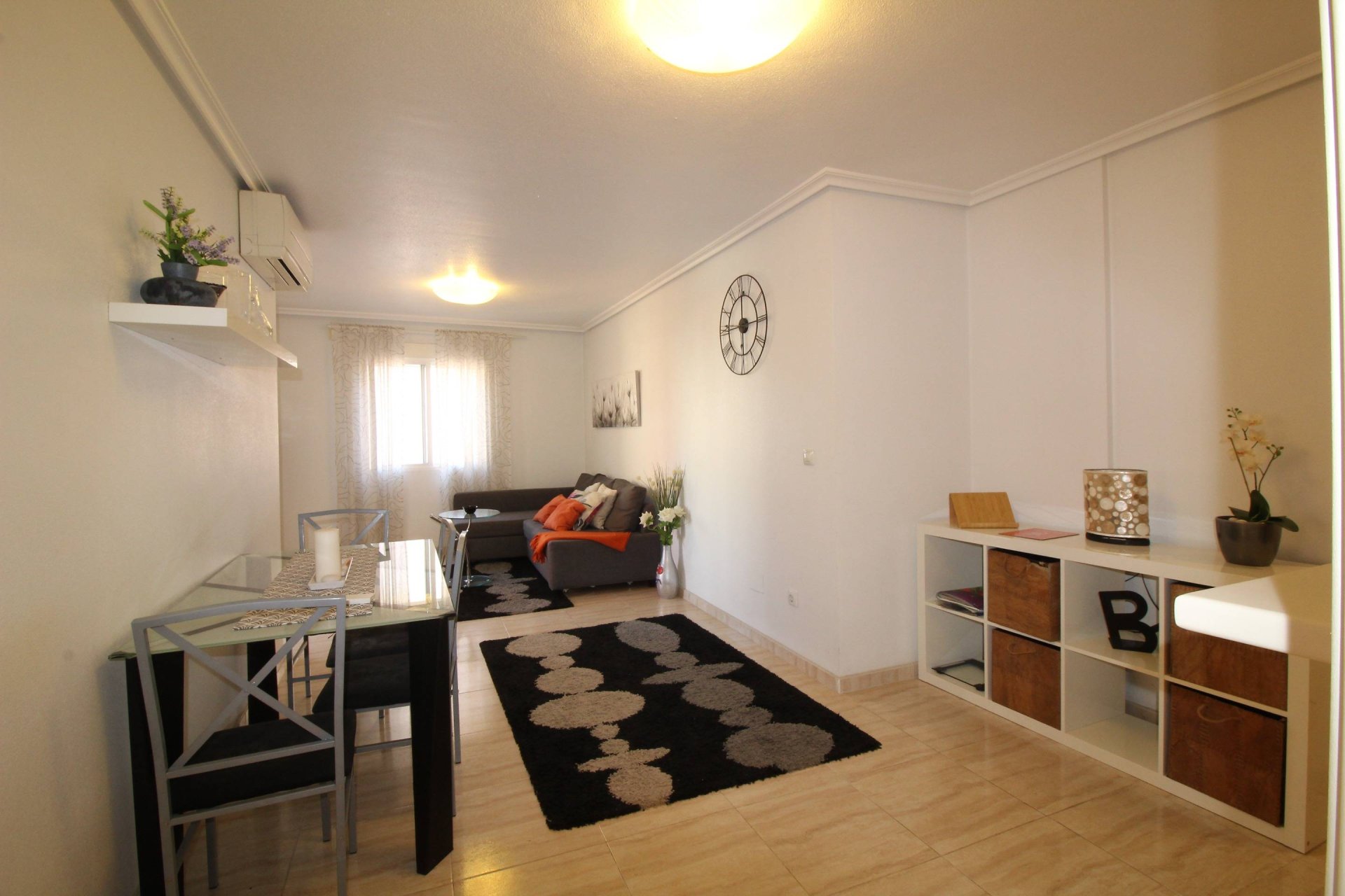 Resale - Apartment -
Torrevieja - Centro