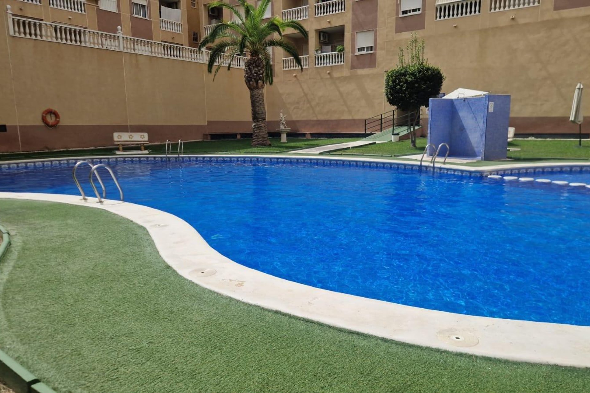 Resale - Apartment -
Torrevieja - Centro