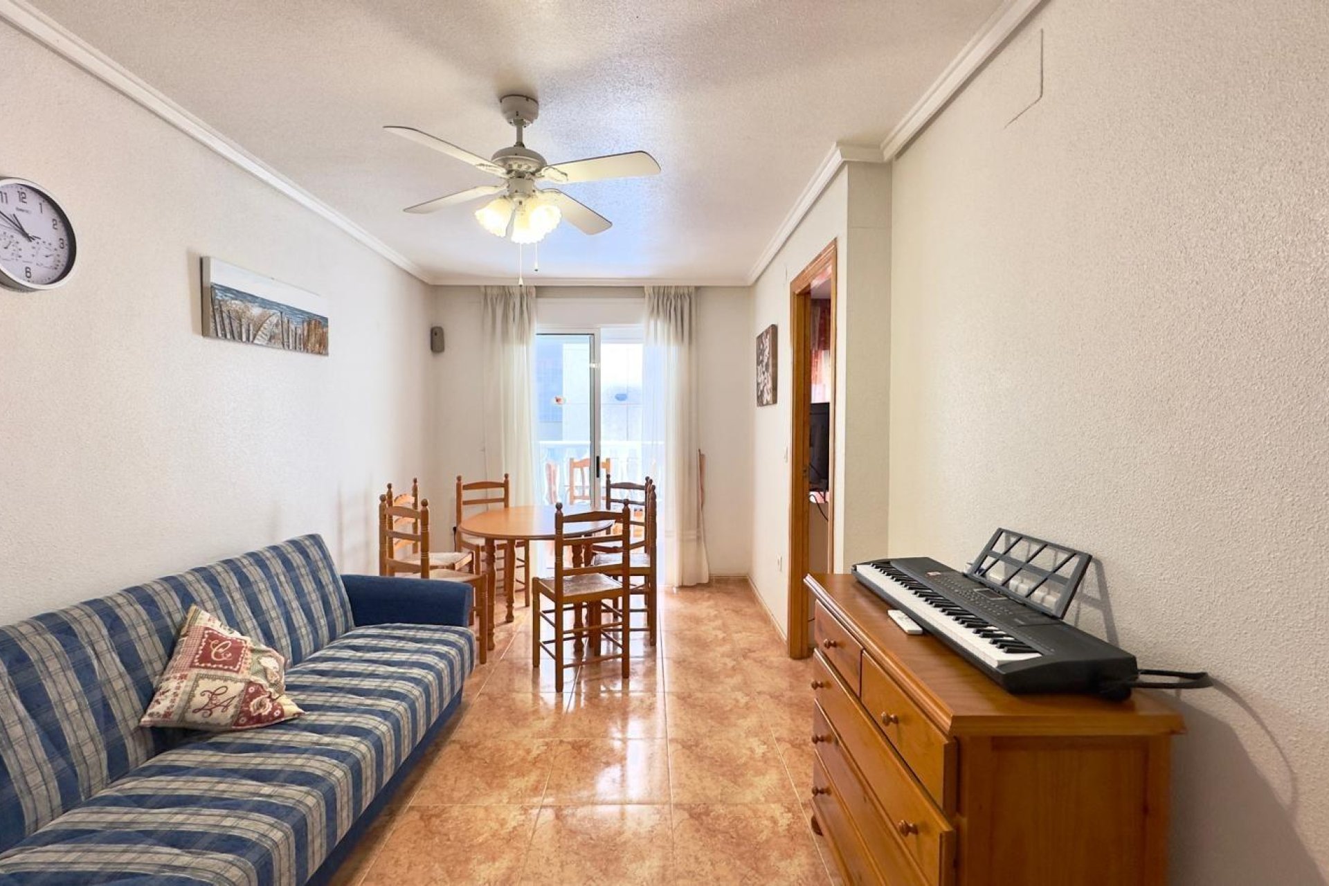 Resale - Apartment -
Torrevieja - Centro